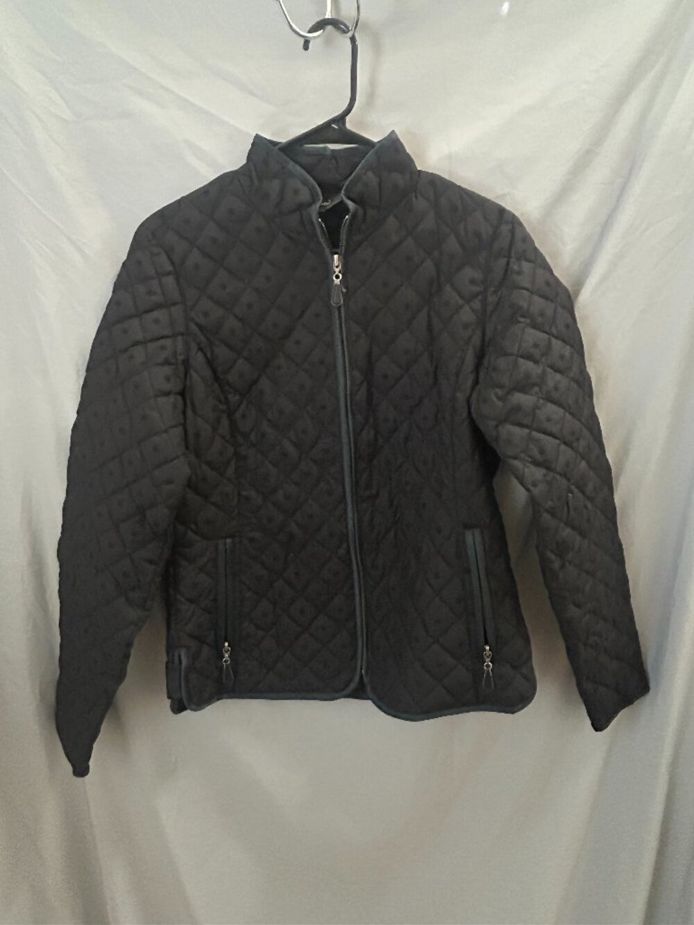 Eddie Bauer Women’s Medium Tall Black Goose Down Lightweight Puffer Jacket